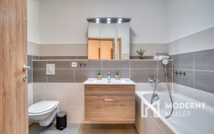 Na predaj 4-izbový byt v Ružinove na Mierovej ulici