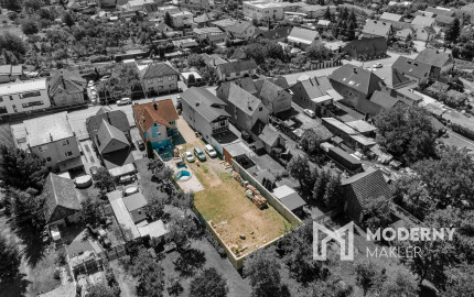 Na predaj poschodový 5-izbový rodinný dom v obci Beluša