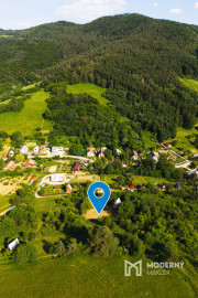 Na predaj investičný pozemok so stavebným povolením Vydrná