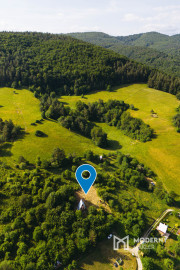 Na predaj investičný pozemok so stavebným povolením Vydrná