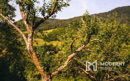 Na predaj investičný pozemok so stavebným povolením Vydrná