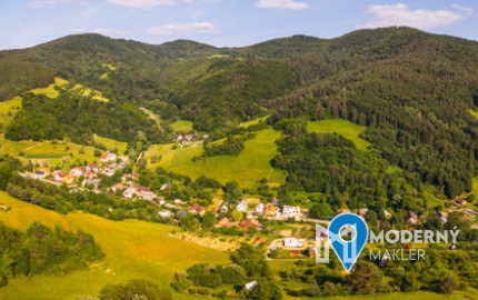 Na predaj investičný pozemok so stavebným povolením Vydrná