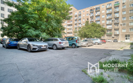 Na predaj 1-izbový byt s investičným potenciálom v centre Bratislavy