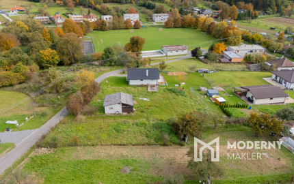 Exkluzívne iba u nás na predaj stavebný pozemok 1251m2 , Brezolupy