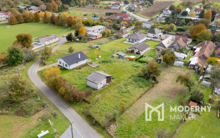 Exkluzívne iba u nás na predaj stavebný pozemok 1251m2 , Brezolupy