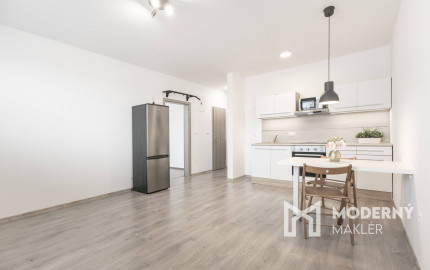 REZERVOVANÉ: Na prenájom 2-izbový byt s loggiou a parkovaním - Hviezdoslavov