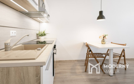 REZERVOVANÉ: Na prenájom 2-izbový byt s loggiou a parkovaním - Hviezdoslavov