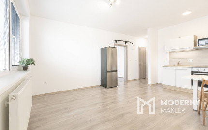 REZERVOVANÉ: Na prenájom 2-izbový byt s loggiou a parkovaním - Hviezdoslavov