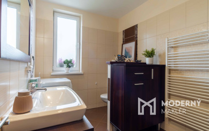 Na predaj priestranný rodinný dom v pokojnej lokalite Hôrka