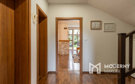 Na predaj priestranný rodinný dom v pokojnej lokalite Hôrka