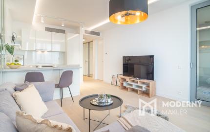 Na prenájom exkluzívny 2-izbový byt so šatníkom a panoramatickým výhľadom v projekte SKYPARK, Továrenská ulica