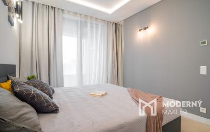 Na prenájom exkluzívny 2-izbový byt so šatníkom a panoramatickým výhľadom v projekte SKYPARK, Továrenská ulica