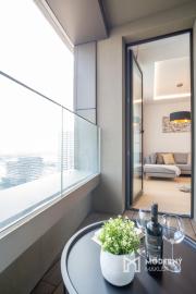 Na prenájom exkluzívny 2-izbový byt so šatníkom a panoramatickým výhľadom v projekte SKYPARK, Továrenská ulica