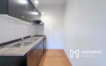 Na predaj 2-izbový byt s balkónom v Trenčíne - Juh I