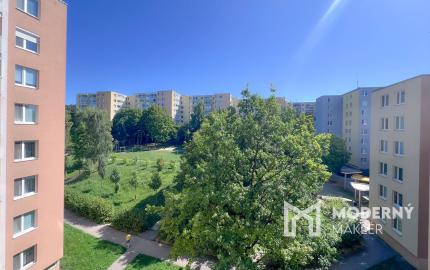 Na predaj 2-izbový byt s balkónom v Trenčíne - Juh I