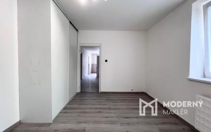 Na predaj priestranný 4-izbový byt v Trenčíne