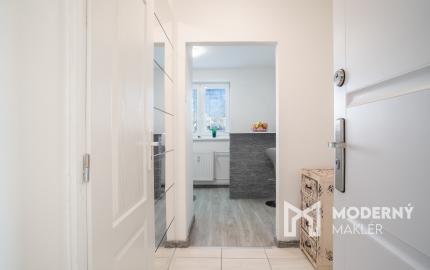 Na predaj útulný 1-izbový byt pri centre mesta Nová Dubnica