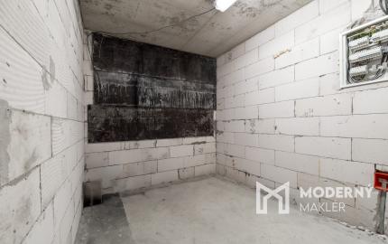 VÝRAZNE ZNÍŽENÁ CENA - Na predaj rozostavaný rodinný dom s veľkým pozemkom vo Vyšnom Kelčove