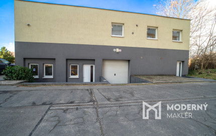 Na predaj dvojpodlažný rodinný dom s polyfunkciou v Trnave