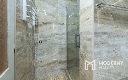 Na predaj 2-generačný rodinný dom v obci Zámutov