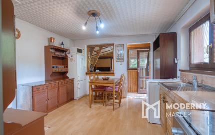 Na predaj celoročný záhradný dom v Čachticiach