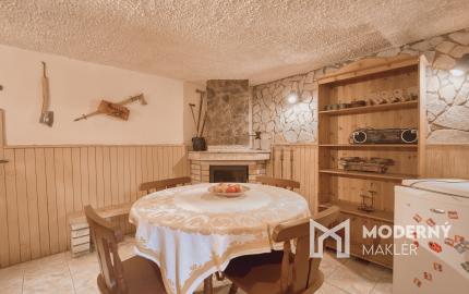 Na predaj celoročný záhradný dom v Čachticiach