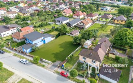 Na predaj rozľahlý pozemok vo Veľkom Šariši