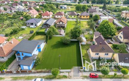 Na predaj rozľahlý pozemok vo Veľkom Šariši