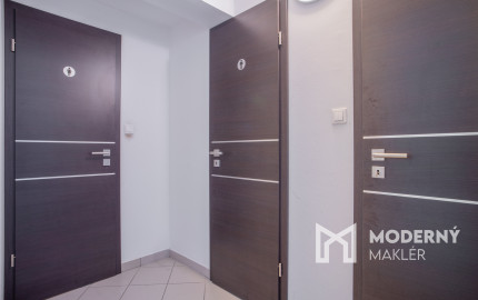 Na prenájom obchodný priestor na Zámockej v Bratislave