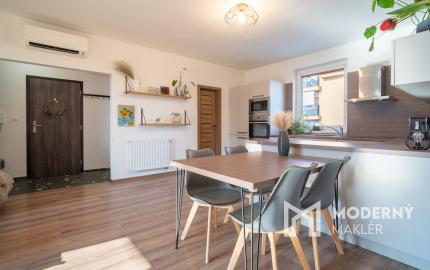 Na predaj 3- izbový byt vo Veľkom Lapáši