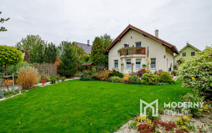 Na predaj 4-izbový rodinný dom s rozprávkovou záhradou v Hviezdoslavove