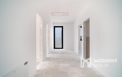 Na predaj skolaudovaný 4-izbový rodinný dom v obci Zohor