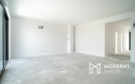 Na predaj skolaudovaný 4-izbový rodinný dom v obci Zohor