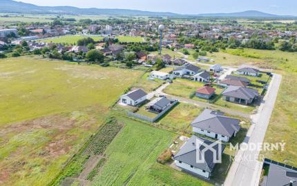 Na predaj skolaudovaný 4-izbový rodinný dom v obci Zohor