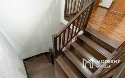 Na predaj priestranný rodinný dom v pokojnej lokalite Hôrka