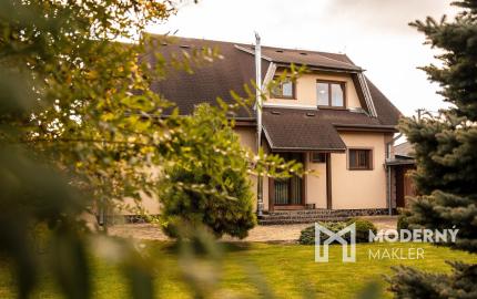 Na prenájom štýlový 4-izbový rodinný dom v Trenčíne