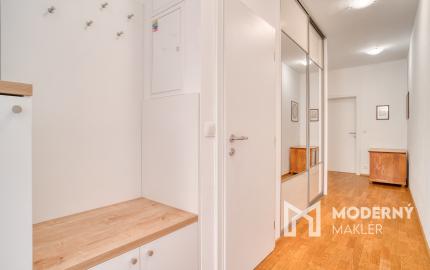 Na prenájom neštandardný 3-izbový byt Bratislava-Líščie Nivy