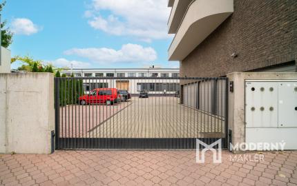 Na prenájom neštandardný 3-izbový byt Bratislava-Líščie Nivy