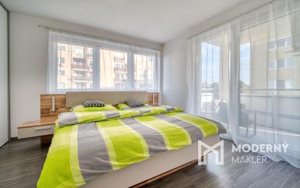 Na predaj moderný 3-izbový byt vo výbornej lokalite Serede