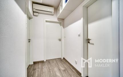 Na predaj moderný 3-izbový byt vo výbornej lokalite Serede