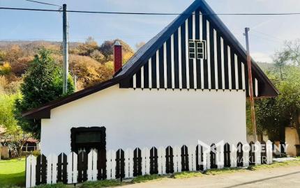 Opäť u nás !!! EXKLUZÍVNE  V PONUKE na predaj dobová chalúpka v Čiernej Lehote