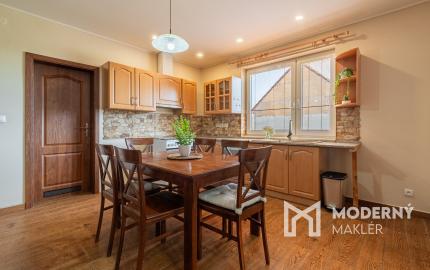 Na predaj zrekonštruovaný rodinný dom v Pate