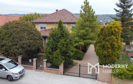 Na predaj rodinná vila v maďarskej obci Gyenesdiás