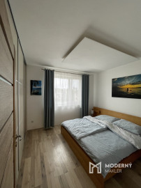 Na prenájom kompletne zariadený 2-izbový byt v obci Soblahov