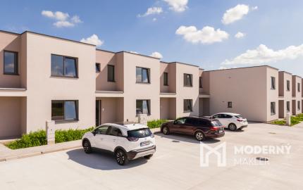 Na predaj skolaudovaný výnimočný 3-izbový byt v rodinnom dome vo Veľkom Orvišti