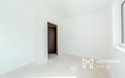 Na predaj skolaudovaný výnimočný 3-izbový byt v rodinnom dome vo Veľkom Orvišti