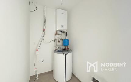 Na predaj skolaudovaný výnimočný 3-izbový byt v rodinnom dome vo Veľkom Orvišti