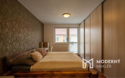 Na predaj 3-izbový byt v obci Trenčianske Stankovce