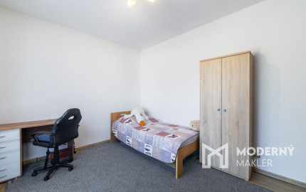 REZERVOVANÉ - Na predaj dom vhodný na podnikanie v Bzinciach pod Javorinou