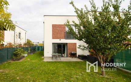 Na predaj 4-izbová bytová jednotka dvojdomu v Miloslavove - Alžbetin dvor